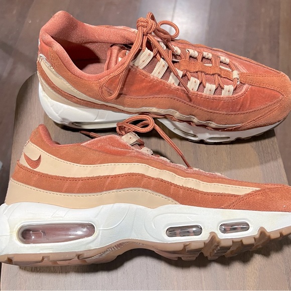 Nike Air Max 95 Dusty Peach Women's Size 9 - Picture 11 of 14
